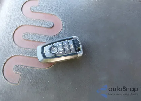 2017 Ford F250 Super Duty из США, поврежденный, VIN 1FT7W2BT8HEB48170